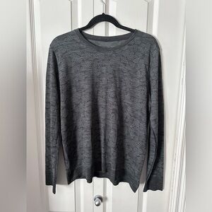 EUC lululemon swiftly tech long sleeve camo design